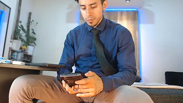 Andrew 4  online show from 17, 2, 2026