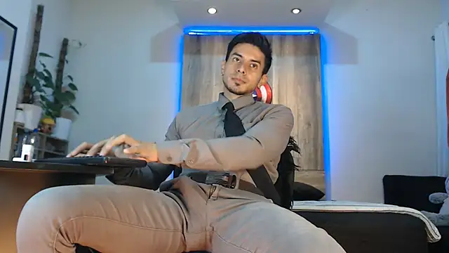 Andrew 4  online show from 12, 3, 2026