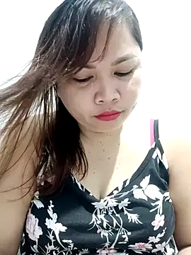 Snapshot of XXLorie_02 chatting on 11, 2, 2025 XXLorie 02 online show from 11, 2, 2025