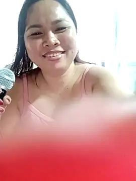 Snapshot of XXLorie_02 chatting on 14, 2, 2025 XXLorie 02 online show from 14, 2, 2025