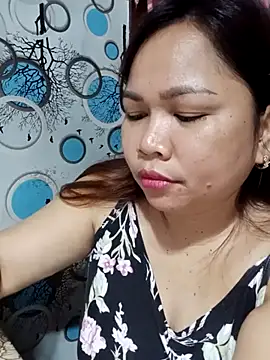 Snapshot of XXLorie_02 chatting on 16, 2, 2025 XXLorie 02 online show from 16, 2, 2025