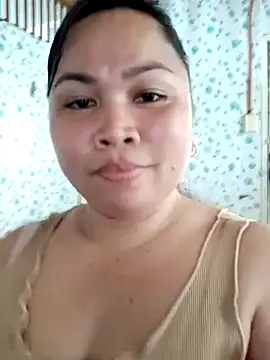 Snapshot of XXLorie_02 chatting on 17, 2, 2025 XXLorie 02 online show from 17, 2, 2025