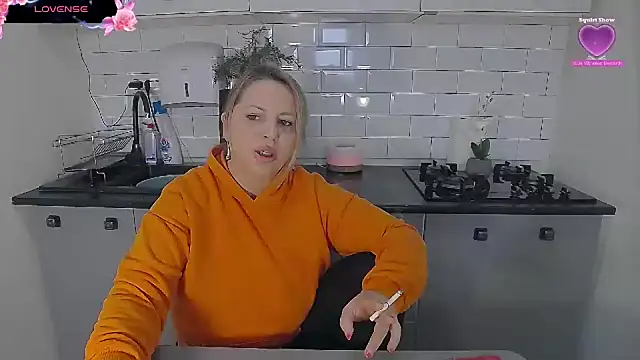 erikaerika online show from 12, 1, 2026