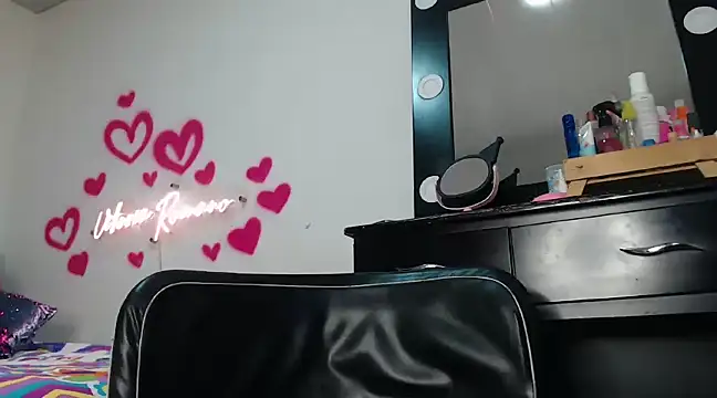 Snapshot of vittoriaromano chatting on 23, 3, 2025 vittoriaromano online show from 23, 3, 2025