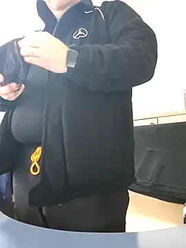 Andrew1900529 online show from 19, 12, 2024