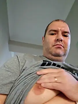 Snapshot of Andrew1900529 chatting on 5, 11, 2025 Andrew1900529 online show from 5, 11, 2025