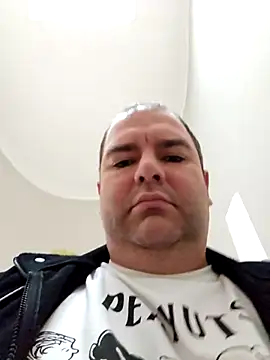 Snapshot of Andrew1900529 chatting on 11, 11, 2025 Andrew1900529 online show from 11, 11, 2025