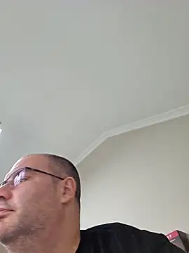 Snapshot of Andrew1900529 chatting on 27, 11, 2025 Andrew1900529 online show from 27, 11, 2025