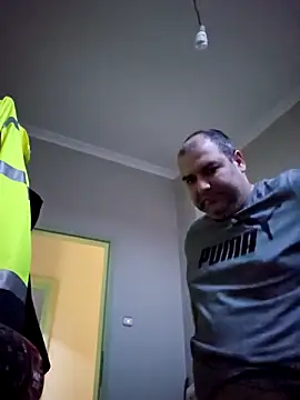 Snapshot of Andrew1900529 chatting on 17, 12, 2025 Andrew1900529 online show from 17, 12, 2025