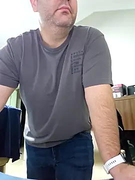 Snapshot of Andrew1900529 chatting on 18, 12, 2025 Andrew1900529 online show from 18, 12, 2025