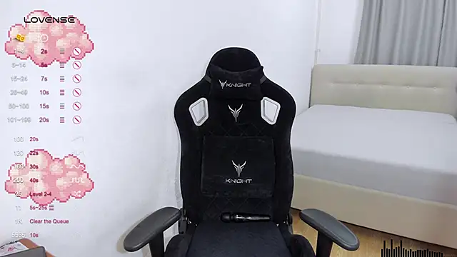 Snapshot of SkyqueenI chatting on 31, 1, 2025 SkyqueenI online show from 31, 1, 2025