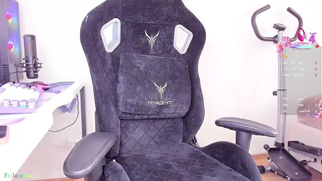 Snapshot of SkyqueenI chatting on 17, 9, 2025 SkyqueenI online show from 17, 9, 2025