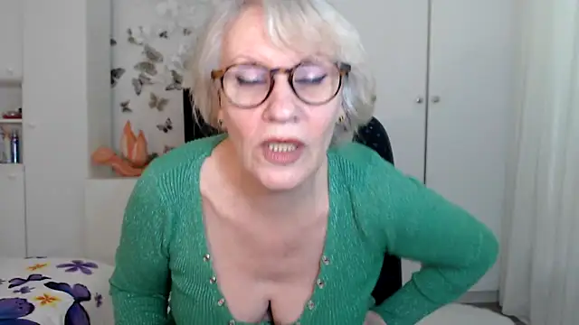 Snapshot of Ghertrude52 chatting on 3, 3, 2025 Ghertrude52 online show from 3, 3, 2025