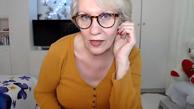Snapshot of Ghertrude52 chatting on 6, 3, 2025 Ghertrude52 online show from 6, 3, 2025