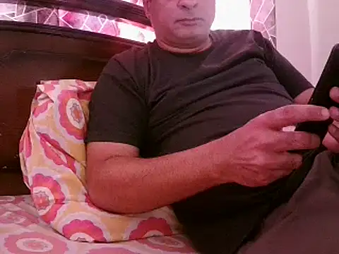Snapshot of desipapaxxx chatting on 18, 2, 2025 desipapaxxx online show from 18, 2, 2025