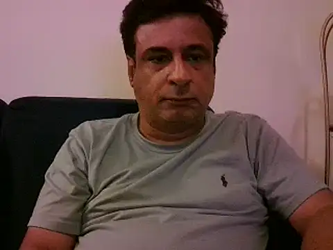 Snapshot of desipapaxxx chatting on 2, 3, 2025 desipapaxxx online show from 2, 3, 2025