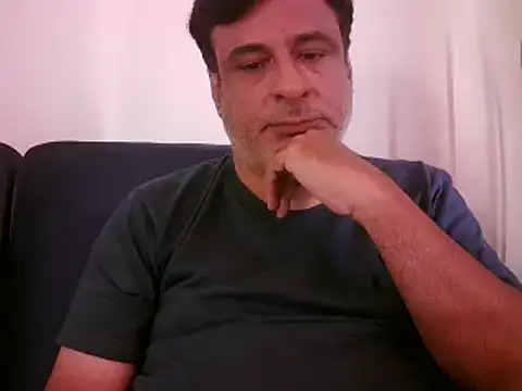 Snapshot of desipapaxxx chatting on 6, 3, 2025 desipapaxxx online show from 6, 3, 2025