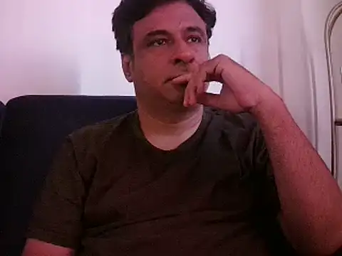 Snapshot of desipapaxxx chatting on 12, 3, 2025 desipapaxxx online show from 12, 3, 2025