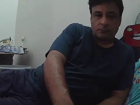 Snapshot of desipapaxxx chatting on 14, 9, 2025 desipapaxxx online show from 14, 9, 2025