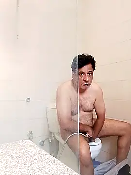 Snapshot of desipapaxxx chatting on 13, 10, 2025 desipapaxxx online show from 13, 10, 2025