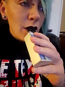 PinkTheHawk online show from 2, 4, 2026