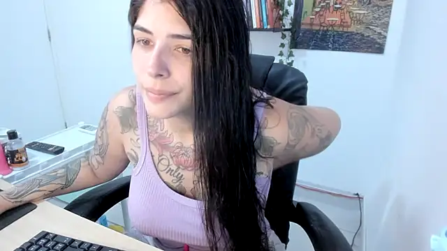 Snapshot of TaliMajesty chatting on 1, 12, 2024 TaliMajesty online show from 1, 12, 2024