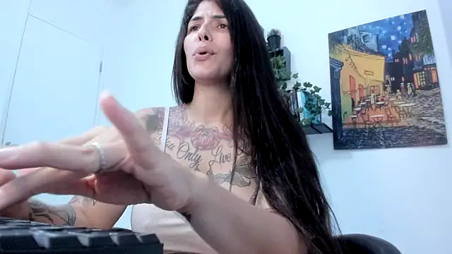 Snapshot of TaliMajesty chatting on 19, 12, 2024 TaliMajesty online show from 19, 12, 2024