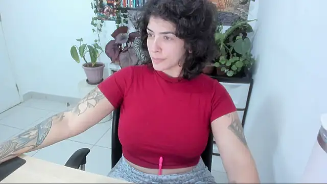 Snapshot of TaliMajesty chatting on 17, 9, 2025 TaliMajesty online show from 17, 9, 2025