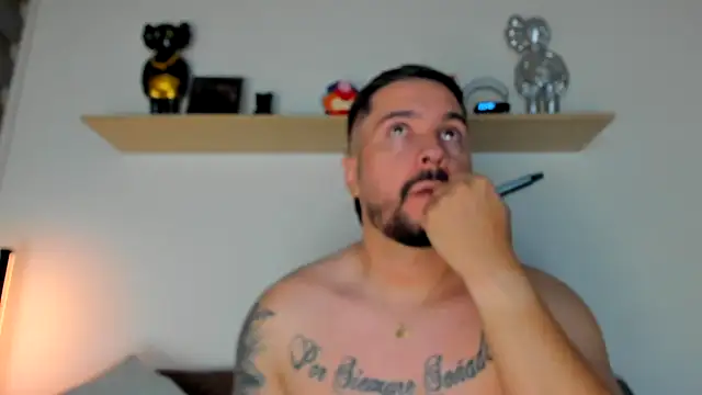 Snapshot of camilo_restrepo21 chatting on 27, 1, 2025 camilo restrepo21 online show from 27, 1, 2025