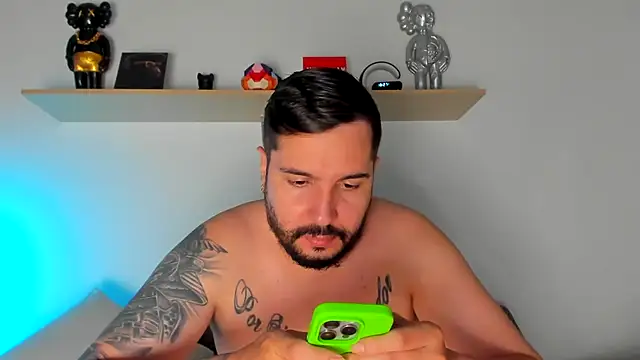 Snapshot of camilo_restrepo21 chatting on 15, 2, 2025 camilo restrepo21 online show from 15, 2, 2025