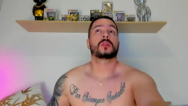 Snapshot of camilo_restrepo21 chatting on 8, 11, 2025 camilo restrepo21 online show from 8, 11, 2025