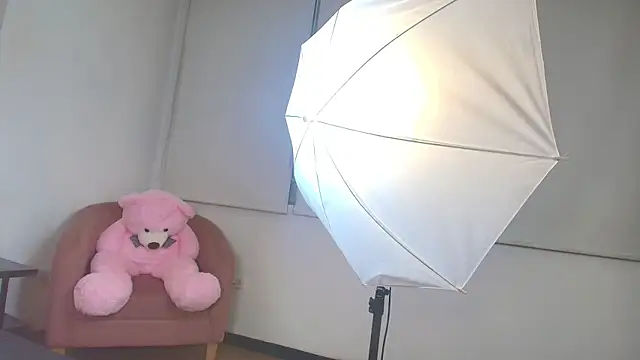 valerieharris online show from 1, 3, 2025