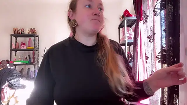 kisicaxx online show from 19, 2, 2026