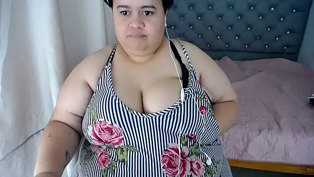 hotlesby4uxxx online show from 18, 12, 2024