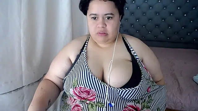 hotlesby4uxxx online show from 28, 12, 2024