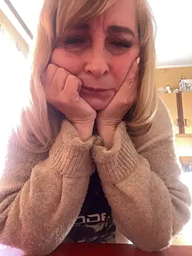 Irina2909xh online show from 27, 10, 2025