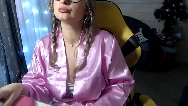 RubiLakros online show from 10, 1, 2025