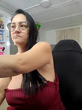 Snapshot of Ameliarizo chatting on 13, 10, 2025 Ameliarizo online show from 13, 10, 2025