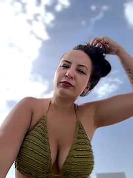 itsCassie online show from 12, 10, 2025