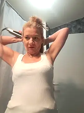 Snapshot of jennylovence chatting on 19, 5, 2026 jennylovence online show from 19, 5, 2026
