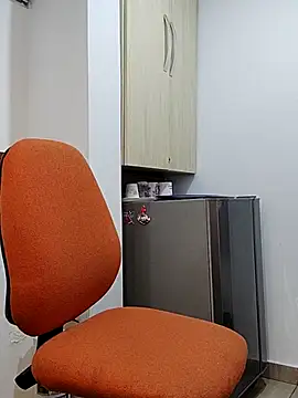 Business dickkk online show from 4, 3, 2025