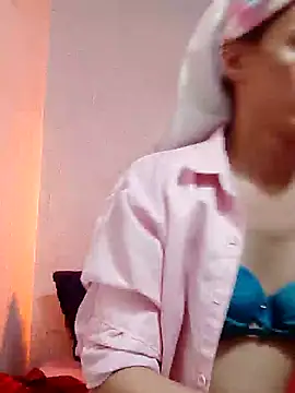 QueenSoreal online show from 6, 2, 2025