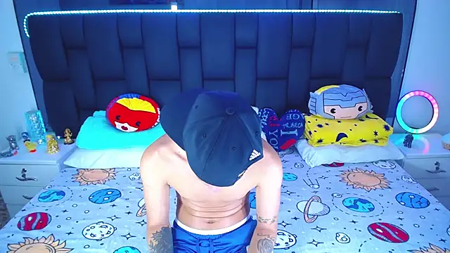 Snapshot of Nice_ButtX chatting on 4, 3, 2025 Nice ButtX online show from 4, 3, 2025