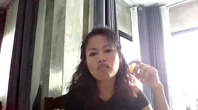 Snapshot of nareethai chatting on 20, 12, 2024 nareethai online show from 20, 12, 2024