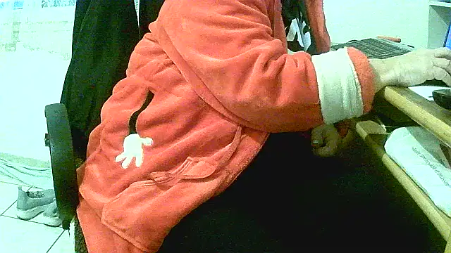 Snapshot of douceur63 chatting on 21, 12, 2024 douceur63 online show from 21, 12, 2024