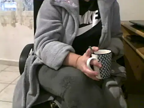 Snapshot of douceur63 chatting on 10, 1, 2025 douceur63 online show from 10, 1, 2025