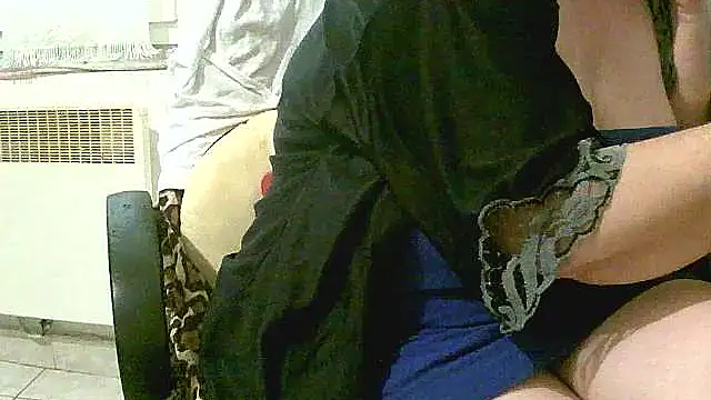 Snapshot of douceur63 chatting on 9, 10, 2025 douceur63 online show from 9, 10, 2025