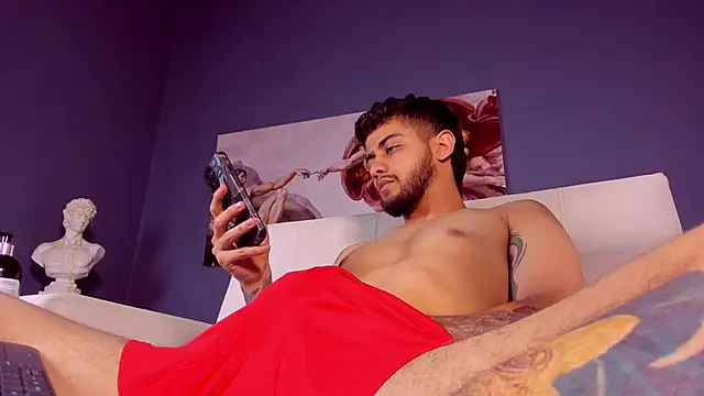 Snapshot of alessandro_duty chatting on 27, 12, 2024 alessandro duty online show from 27, 12, 2024