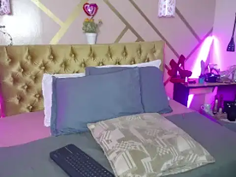 Snapshot of dove_mature chatting on 21, 3, 2025 dove mature online show from 21, 3, 2025