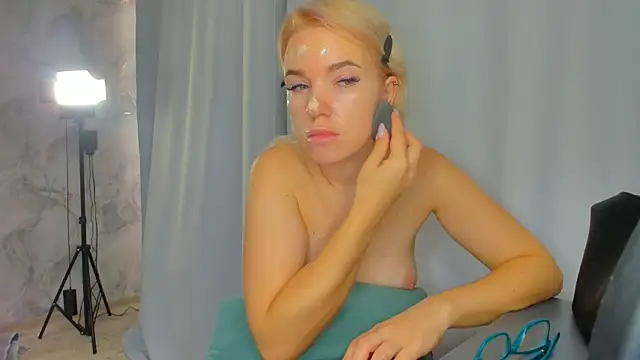 Snapshot of succubus chatting on 31, 10, 2025 succubus online show from 31, 10, 2025